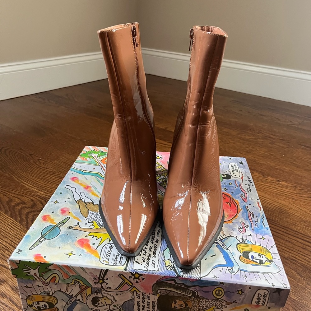 COPY - Jeffrey Campbell- LA Siren Bootie in Tan Patent